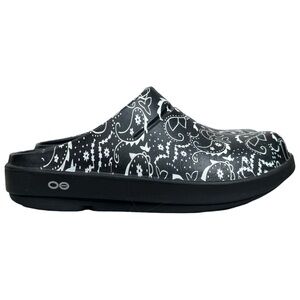 OOFOS Black and White Paisley Clog Mules
